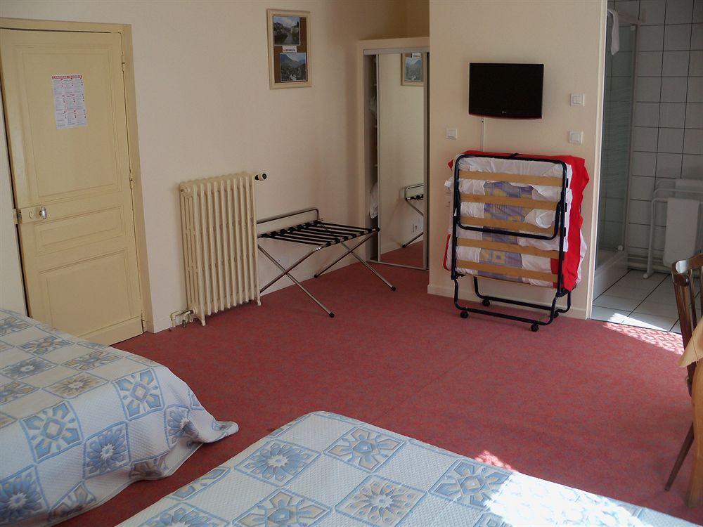 Le Rider Hotel Bort-les-Orgues Luaran gambar